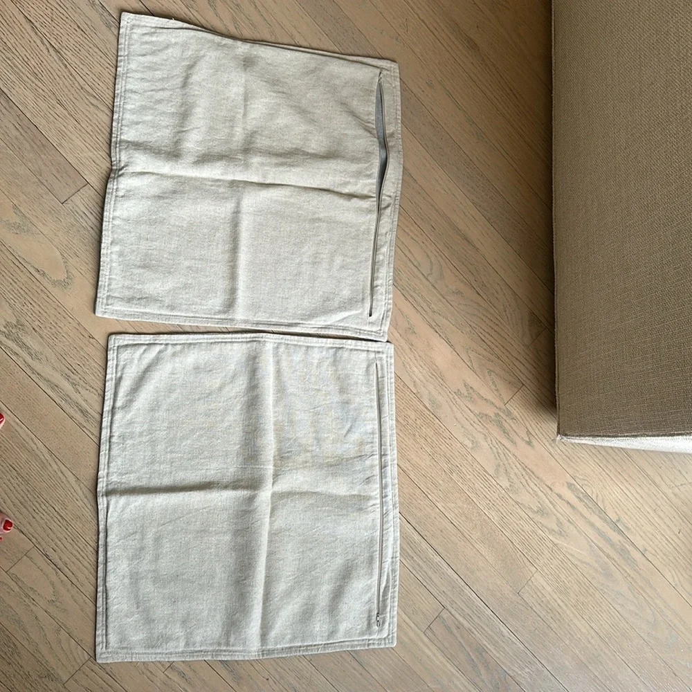 Crate & Barrel - 20x20 Organic Linen Throw Pillow Cases (Set of 2)